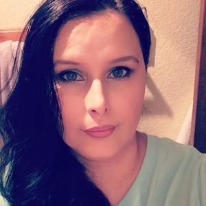 Meet your Posher, Tonia